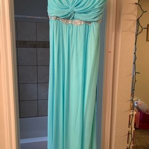 Strapless evening dress zipper in back